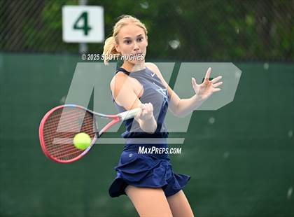 Thumbnail 1 in Green Hill v Central Magnet (Region 5AA) photogallery.
