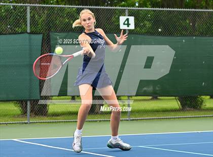 Thumbnail 2 in Green Hill v Central Magnet (Region 5AA) photogallery.