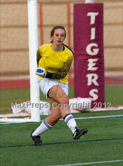 Thumbnail 3 in Oak Ridge vs Bellaire (I-10 Shootout) photogallery.