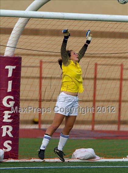 Thumbnail 3 in Oak Ridge vs Bellaire (I-10 Shootout) photogallery.