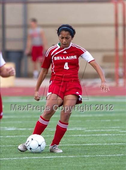 Thumbnail 2 in Oak Ridge vs Bellaire (I-10 Shootout) photogallery.