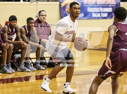 Thumbnail 1 in Red Oak vs. Kimball (DISD Coca Cola Invitational) photogallery.