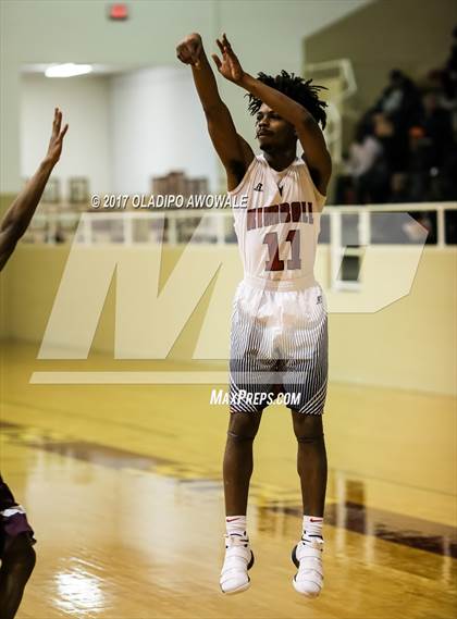 Thumbnail 1 in Red Oak vs. Kimball (DISD Coca Cola Invitational) photogallery.