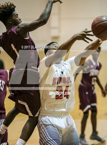 Thumbnail 3 in Red Oak vs. Kimball (DISD Coca Cola Invitational) photogallery.
