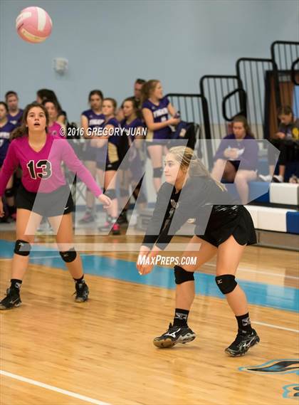 Thumbnail 3 in South Terrebonne vs St. Mary's Dominican (Penguin Volleyball Classic) photogallery.