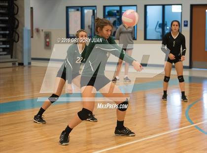 Thumbnail 1 in South Terrebonne vs St. Mary's Dominican (Penguin Volleyball Classic) photogallery.