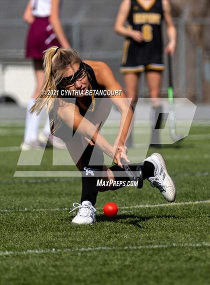 Thumbnail 3 in Arapahoe vs Cheyenne Mountain photogallery.