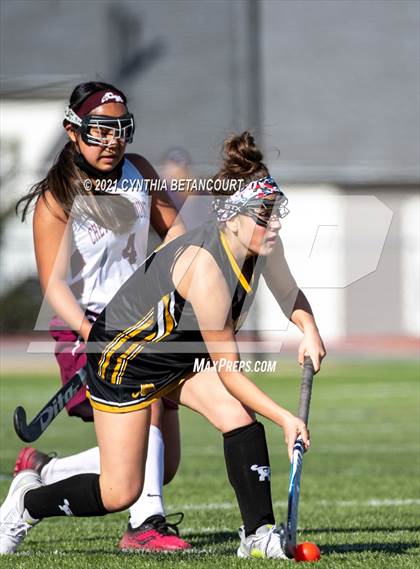 Thumbnail 3 in Arapahoe vs Cheyenne Mountain photogallery.