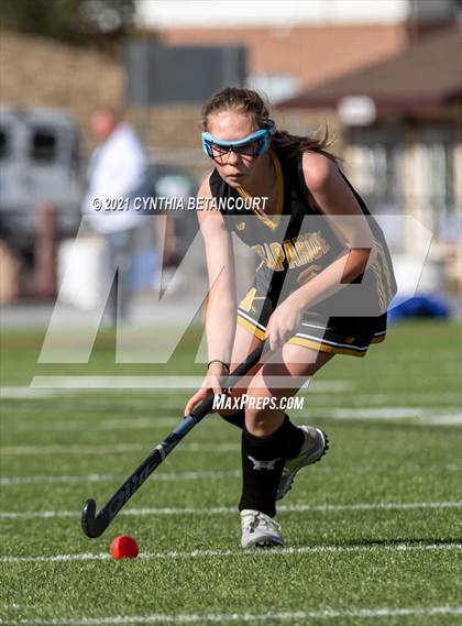 Thumbnail 2 in Arapahoe vs Cheyenne Mountain photogallery.