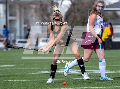 Thumbnail 2 in Arapahoe vs Cheyenne Mountain photogallery.