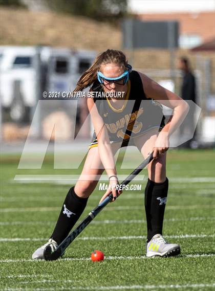 Thumbnail 1 in Arapahoe vs Cheyenne Mountain photogallery.