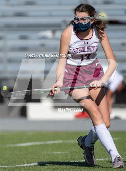 Thumbnail 2 in Arapahoe vs Cheyenne Mountain photogallery.