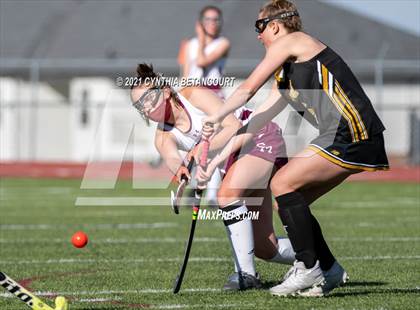 Thumbnail 2 in Arapahoe vs Cheyenne Mountain photogallery.