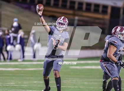 Thumbnail 2 in Mesquite vs. Sachse (UIL 6A Bi-District Playoff) photogallery.