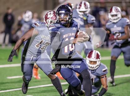 Thumbnail 2 in Mesquite vs. Sachse (UIL 6A Bi-District Playoff) photogallery.