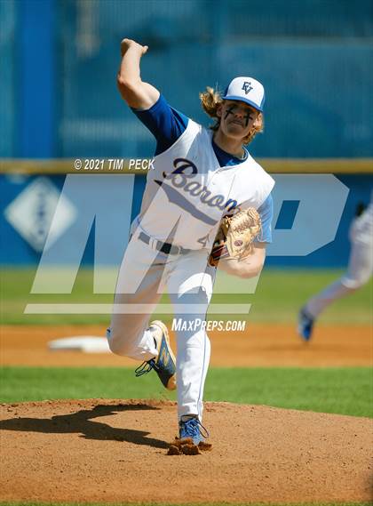 Thumbnail 1 in Los Alamitos @ Fountain Valley photogallery.