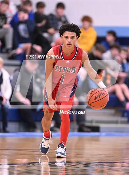 Thumbnail 2 in Austintown-Fitch @ Louisville photogallery.