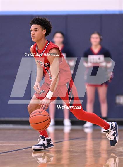 Thumbnail 2 in Austintown-Fitch @ Louisville photogallery.