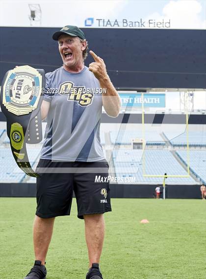 Thumbnail 2 in Oakleaf High (Jaguars Prep 11-On Lineman Challenge Award) photogallery.