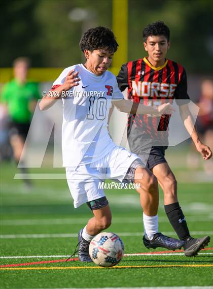 Thumbnail 1 in Pomona @ Northglenn photogallery.