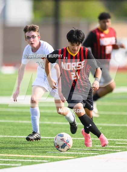 Thumbnail 1 in Pomona @ Northglenn photogallery.