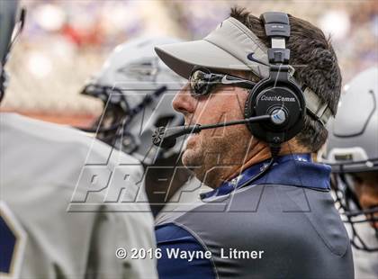 Thumbnail 1 in St. John Bosco vs St. X (Crosstown Showdown) photogallery.