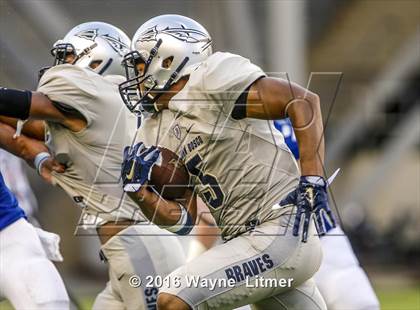 Thumbnail 1 in St. John Bosco vs St. X (Crosstown Showdown) photogallery.