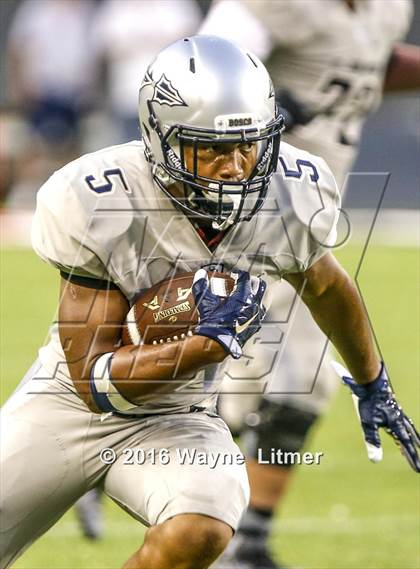 Thumbnail 3 in St. John Bosco vs St. X (Crosstown Showdown) photogallery.