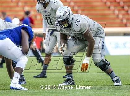 Thumbnail 3 in St. John Bosco vs St. X (Crosstown Showdown) photogallery.