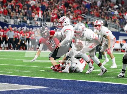 Thumbnail 2 in Iraan vs. Bremond (UIL 2A Division 2 Final)  photogallery.