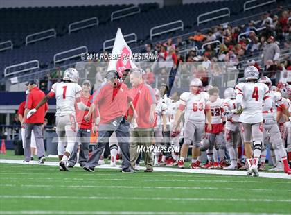 Thumbnail 3 in Iraan vs. Bremond (UIL 2A Division 2 Final)  photogallery.