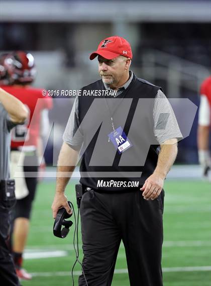 Thumbnail 1 in Iraan vs. Bremond (UIL 2A Division 2 Final)  photogallery.