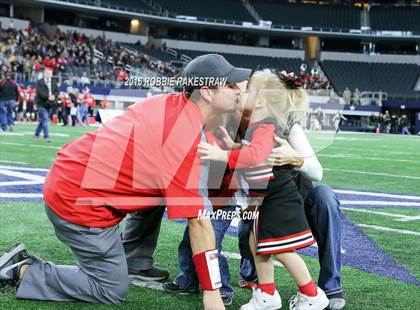 Thumbnail 3 in Iraan vs. Bremond (UIL 2A Division 2 Final)  photogallery.