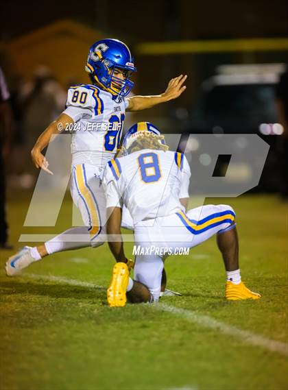 Thumbnail 1 in Oscar Smith @ Great Bridge photogallery.