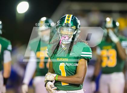 Thumbnail 3 in Oscar Smith @ Great Bridge photogallery.