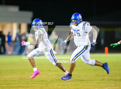 Thumbnail 1 in Oscar Smith @ Great Bridge photogallery.