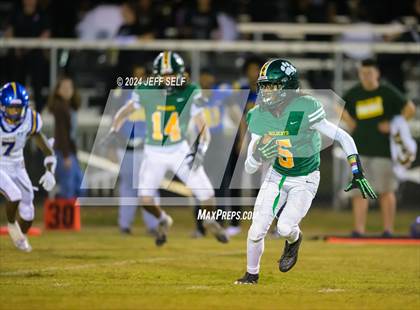 Thumbnail 3 in Oscar Smith @ Great Bridge photogallery.