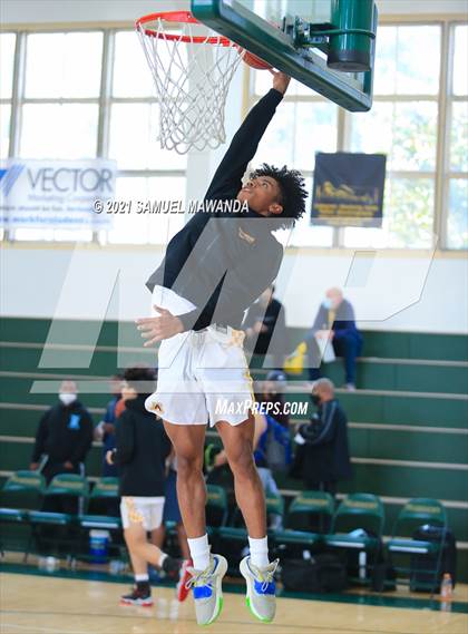 Thumbnail 3 in Arcadia vs Leuzinger (West Side Tip off Classic) photogallery.