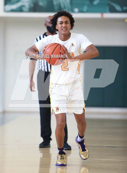Thumbnail 3 in Arcadia vs Leuzinger (West Side Tip off Classic) photogallery.