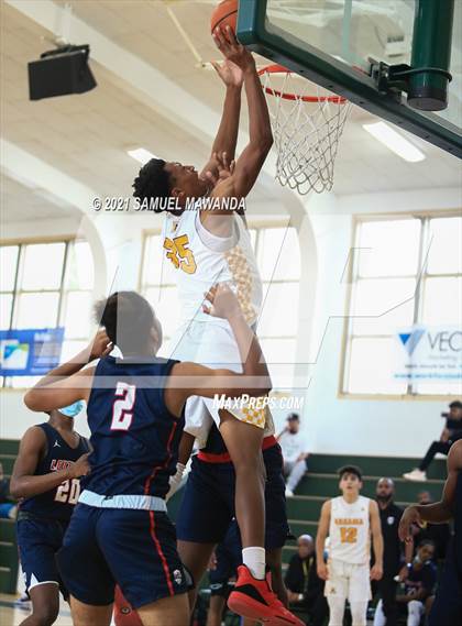 Thumbnail 3 in Arcadia vs Leuzinger (West Side Tip off Classic) photogallery.