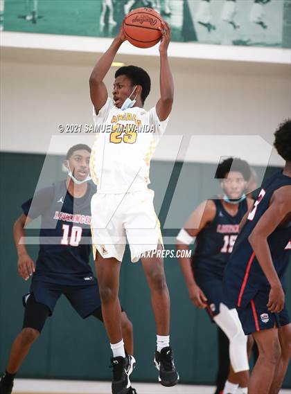 Thumbnail 2 in Arcadia vs Leuzinger (West Side Tip off Classic) photogallery.