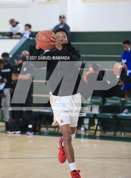 Thumbnail 1 in Arcadia vs Leuzinger (West Side Tip off Classic) photogallery.
