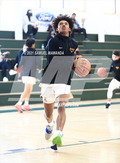 Thumbnail 3 in Arcadia vs Leuzinger (West Side Tip off Classic) photogallery.