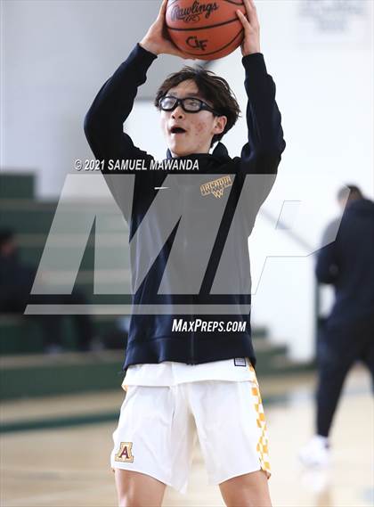 Thumbnail 2 in Arcadia vs Leuzinger (West Side Tip off Classic) photogallery.