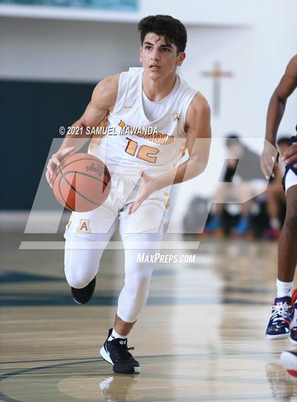 Thumbnail 2 in Arcadia vs Leuzinger (West Side Tip off Classic) photogallery.