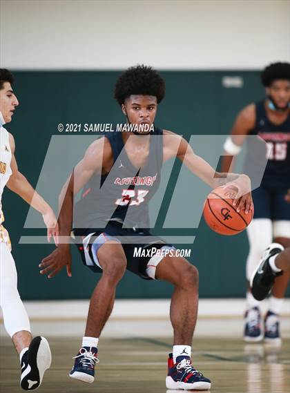 Thumbnail 2 in Arcadia vs Leuzinger (West Side Tip off Classic) photogallery.