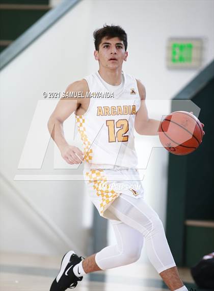 Thumbnail 2 in Arcadia vs Leuzinger (West Side Tip off Classic) photogallery.
