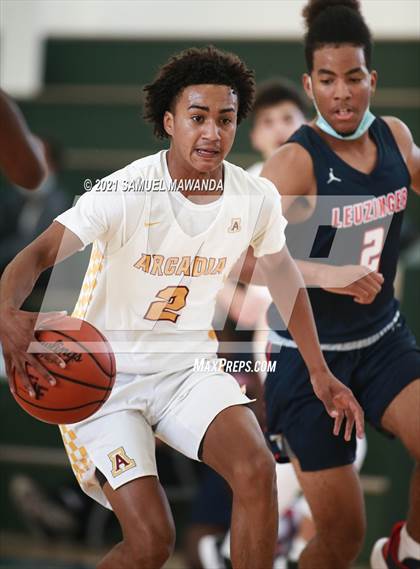 Thumbnail 1 in Arcadia vs Leuzinger (West Side Tip off Classic) photogallery.