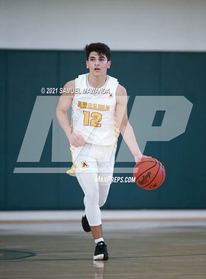 Thumbnail 1 in Arcadia vs Leuzinger (West Side Tip off Classic) photogallery.