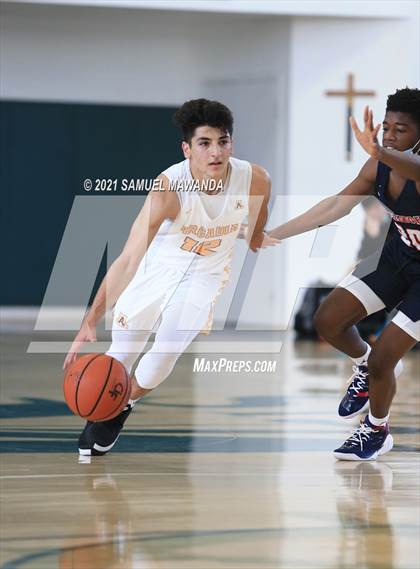 Thumbnail 3 in Arcadia vs Leuzinger (West Side Tip off Classic) photogallery.